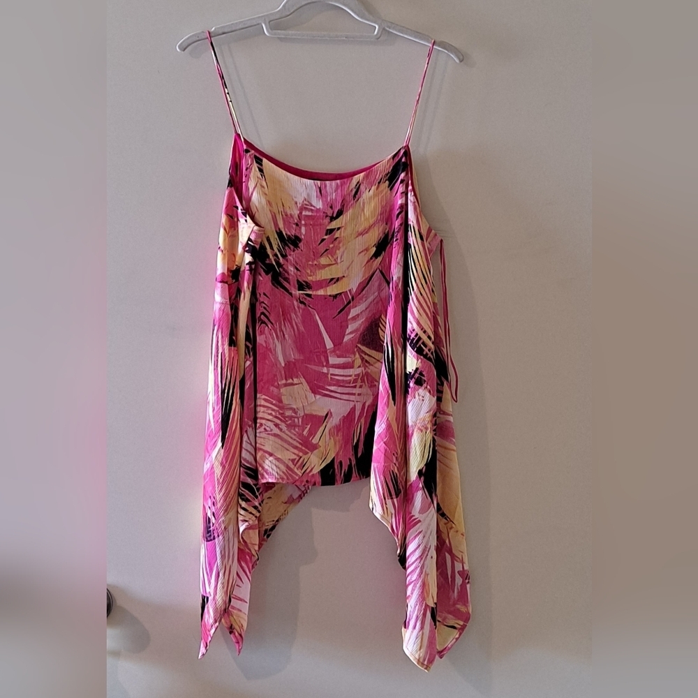 💞Vince Camuto Tank Top Shirt‎ size M💕